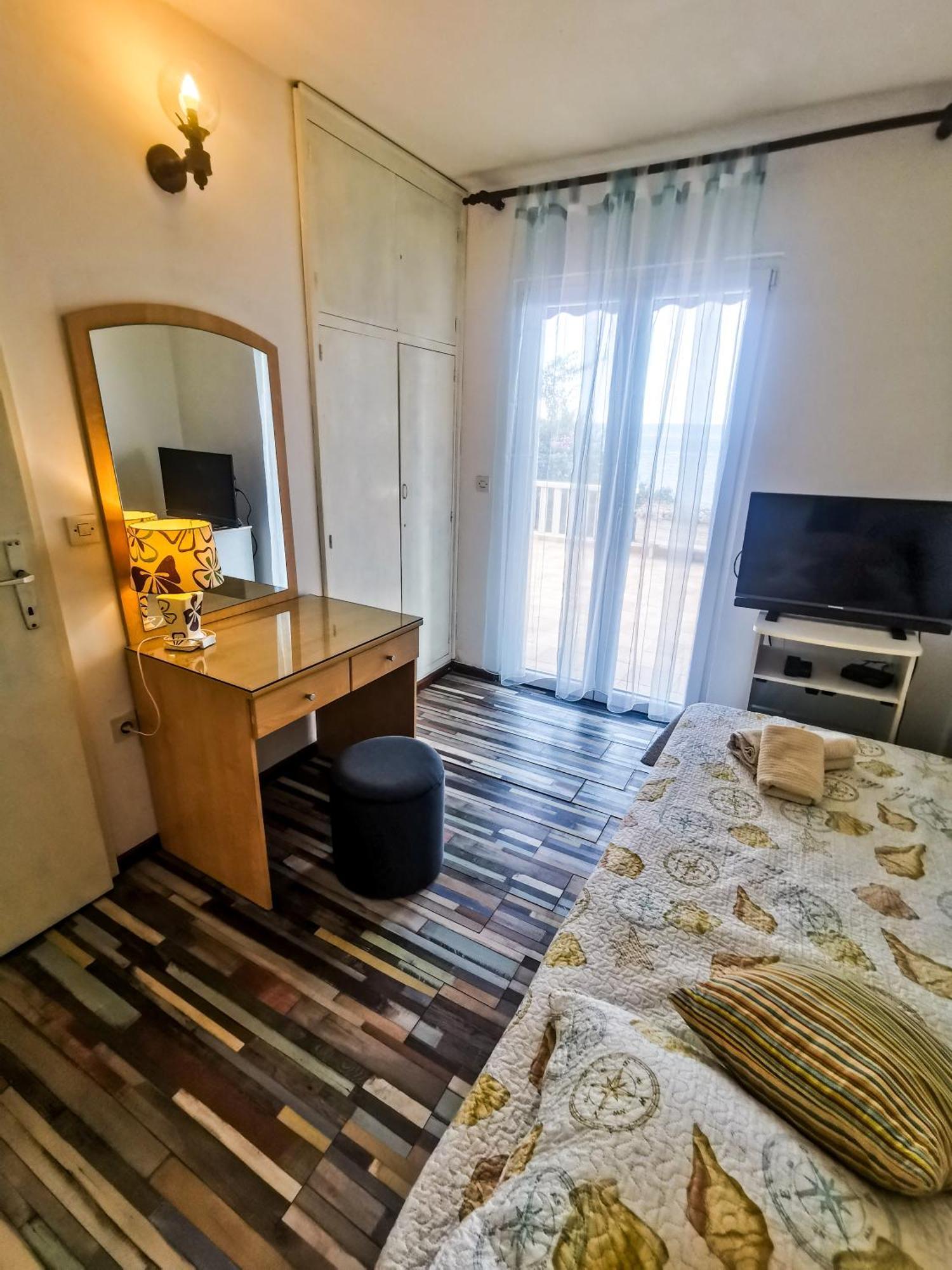Apartman Damir Sumartin Esterno foto
