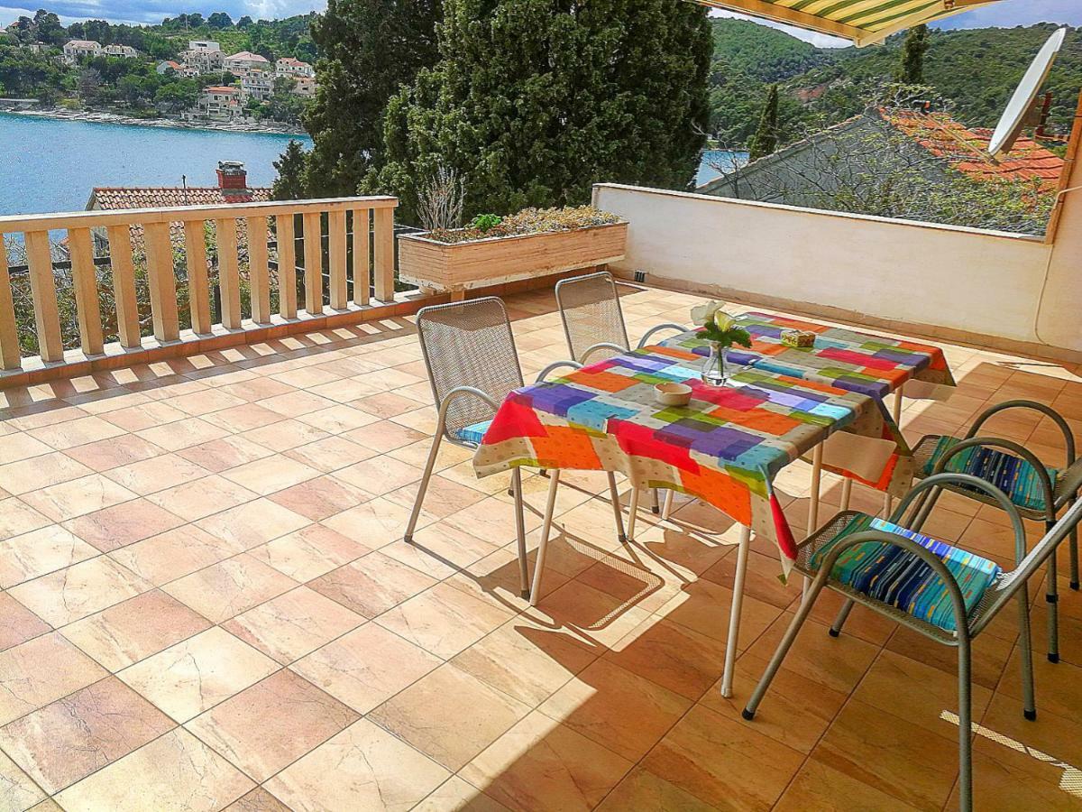 Apartman Damir Sumartin Esterno foto