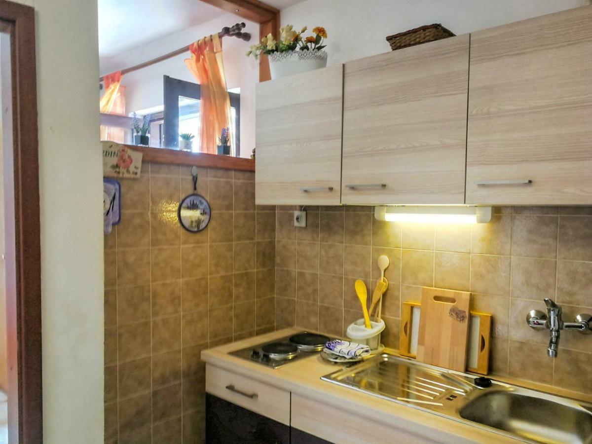 Apartman Damir Sumartin Esterno foto