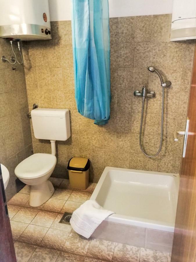Apartman Damir Sumartin Esterno foto